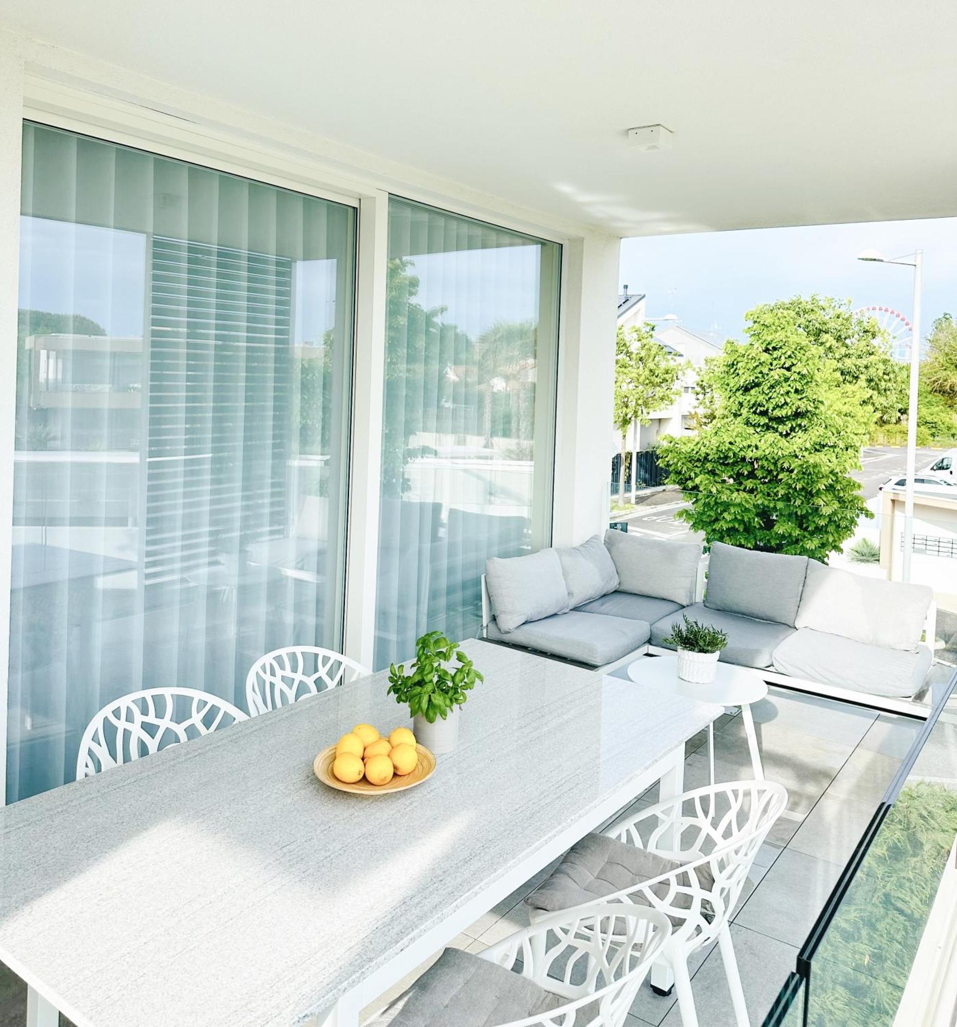 Apartment Luma With Pool Lido di Jesolo Eksteriør billede